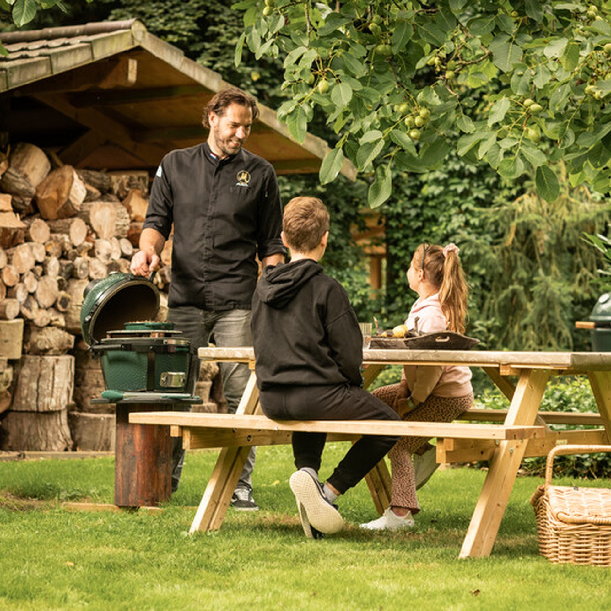 MiniMax Big Green Egg inkl. ConvEGGtor + EGG Carrier Lifestyle